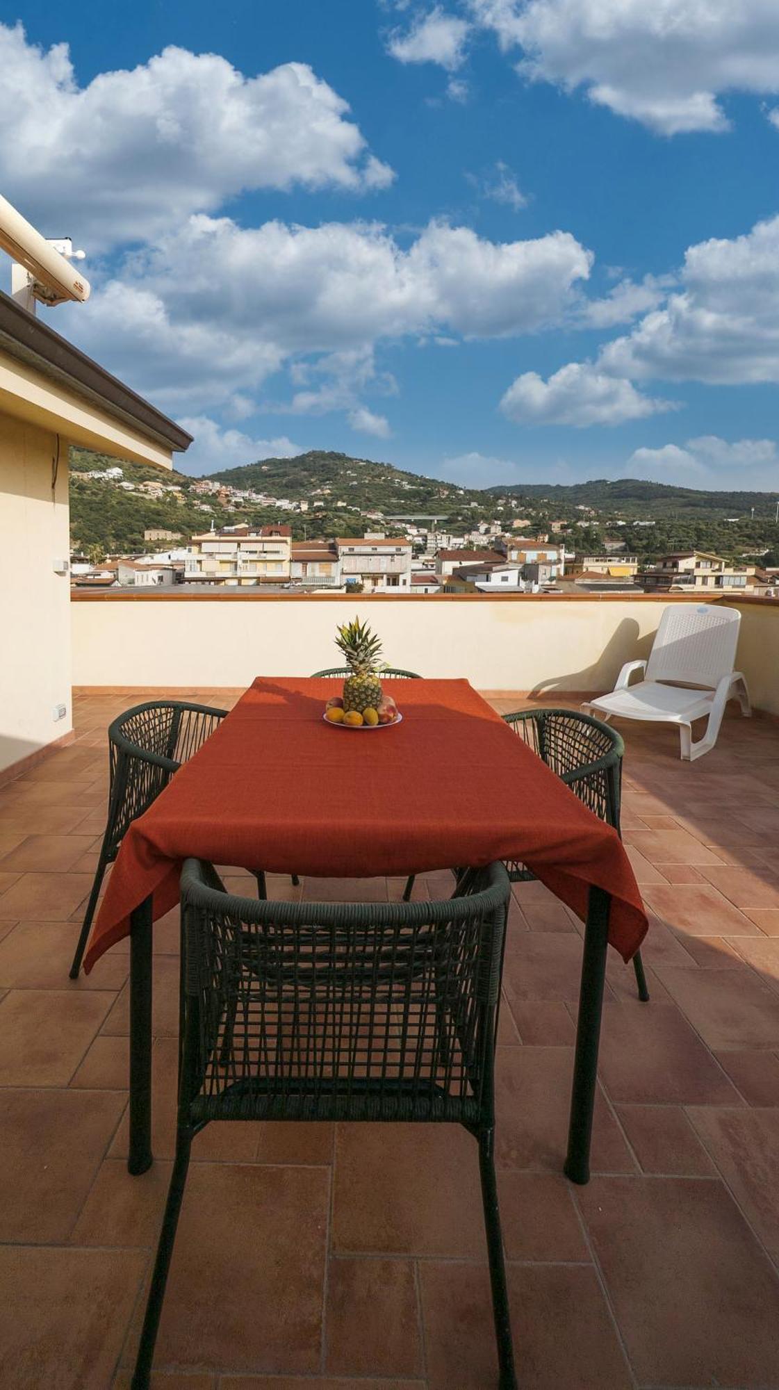 Capo dʼOrlando Magico Apartments - 450M Dalla Spiaggia מראה חיצוני תמונה