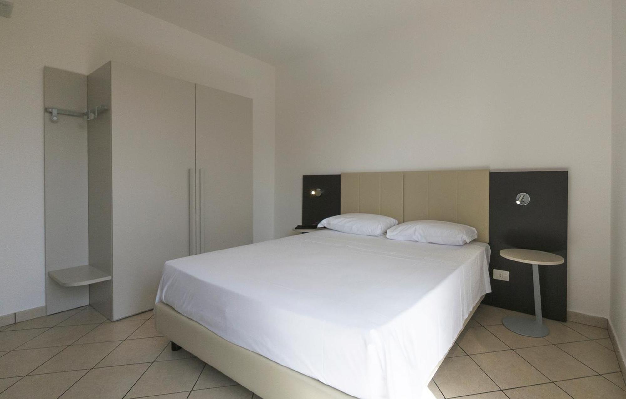 Capo dʼOrlando Magico Apartments - 450M Dalla Spiaggia מראה חיצוני תמונה